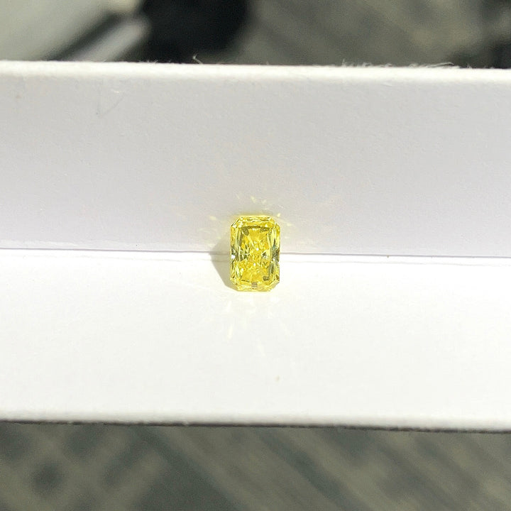 DovEggs 0.52ct radiant fancy intense yellow VVS2-LAB GROWN DIAMOND-EVD6206017370