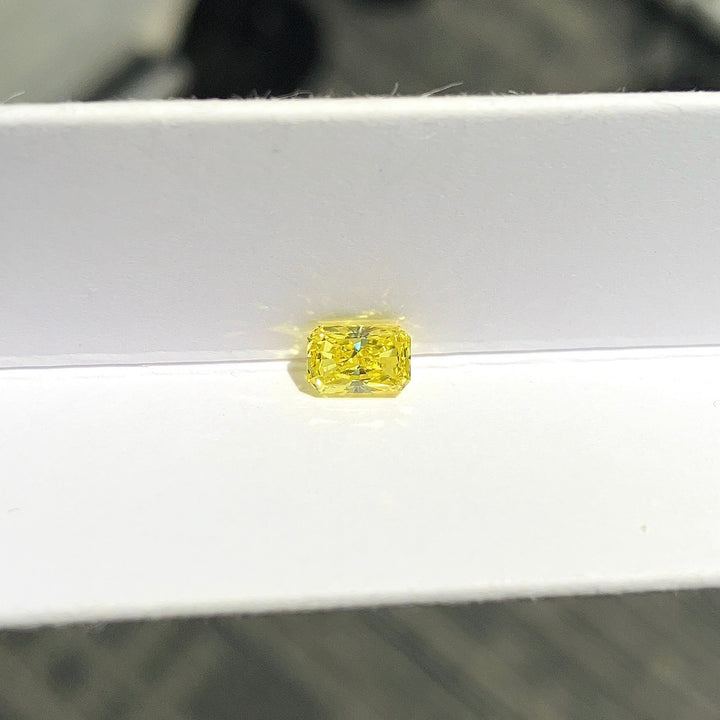 DovEggs 0.52ct radiant fancy vivid yellow VVS2-LAB GROWN DIAMOND-EVD6206017353