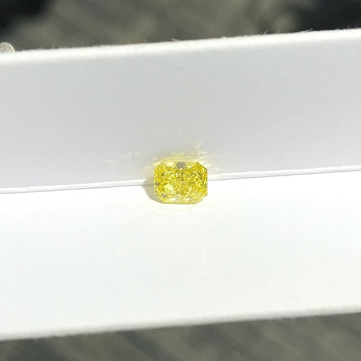 DovEggs 0.54ct radiant fancy intense yellow VVS2-LAB GROWN DIAMOND-EVD6206017364