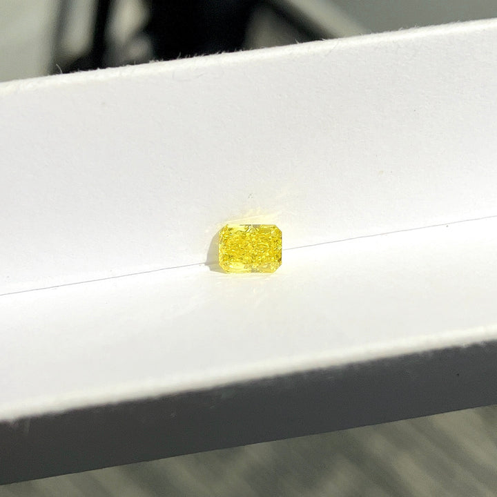 DovEggs 0.55ct radiant fancy vivid yellow VS1-LAB GROWN DIAMOND-EVD6206017374