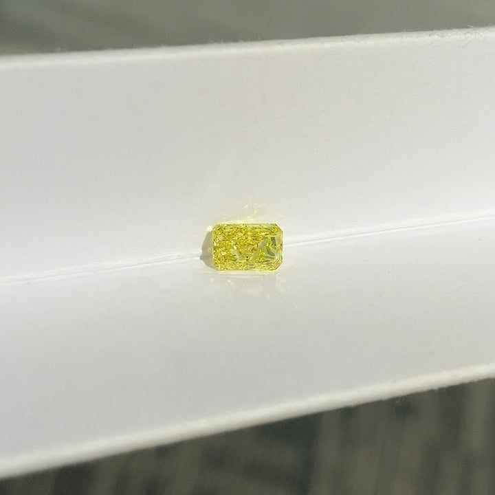 DovEggs 0.43ct radiant fancy intense yellow VS1-LAB GROWN DIAMOND-EVD6206017352