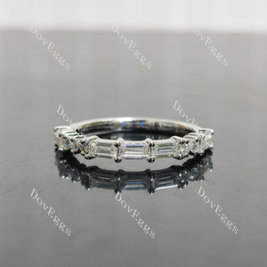 (size 7) Doveggs sterling silver round baguette wedding band