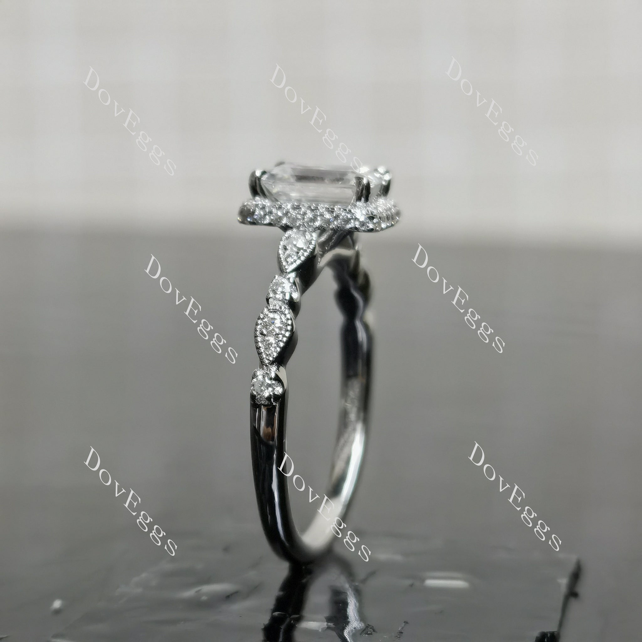 (size 6.75) Doveggs sterling silver 1ct emerald moissanite engagement ring