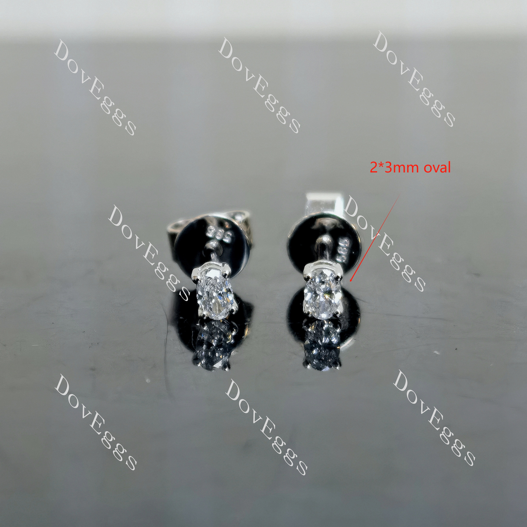 Doveggs pear/oval moissanite/lab grown diamond accnets earrings