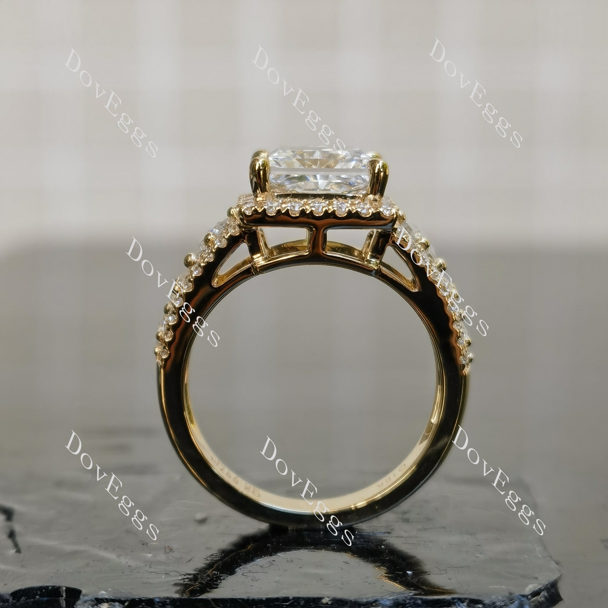 Doveggs Princess Halo Art Deco Lab Grown Diamond Engagement Ring
