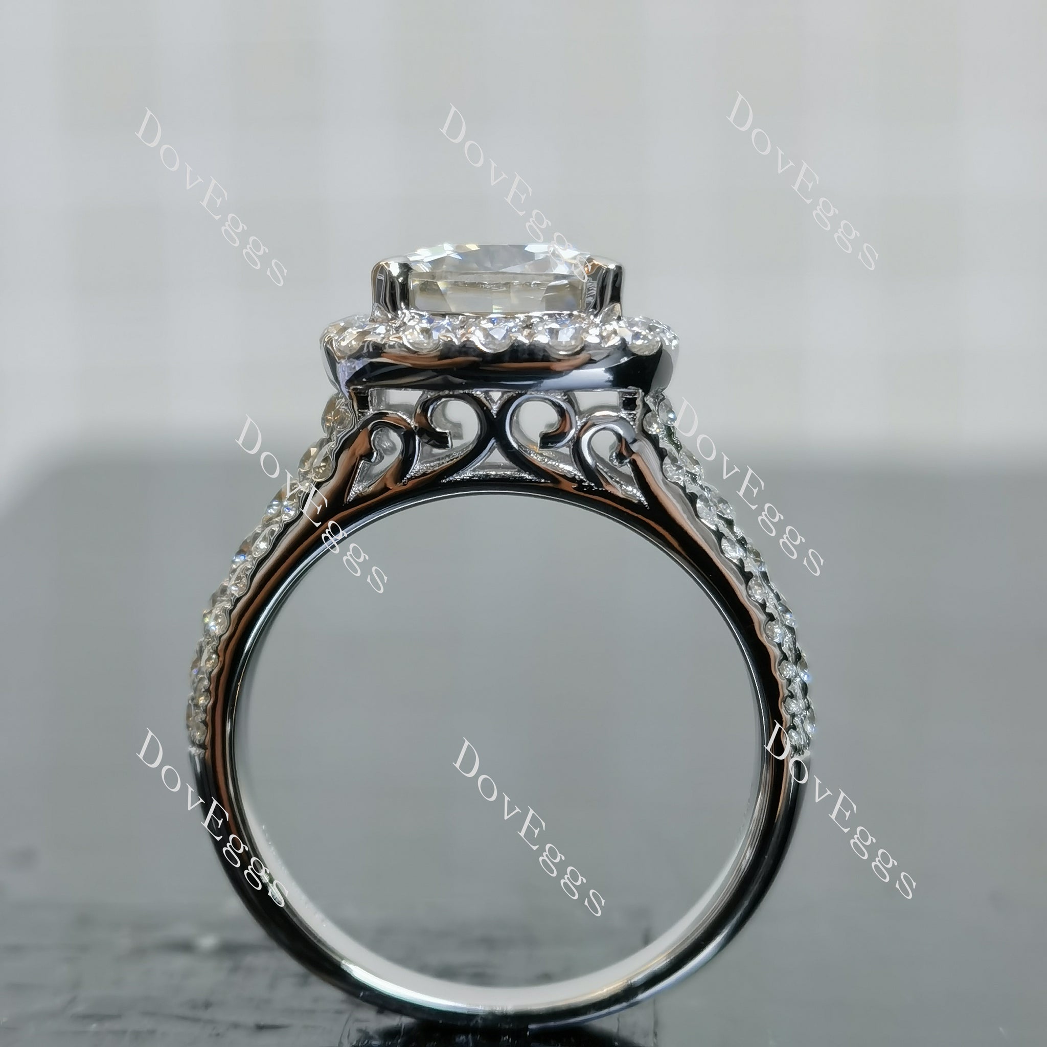 (size 7.75-8) Doveggs sterling silver 3ct cushion moissanite engagement ring