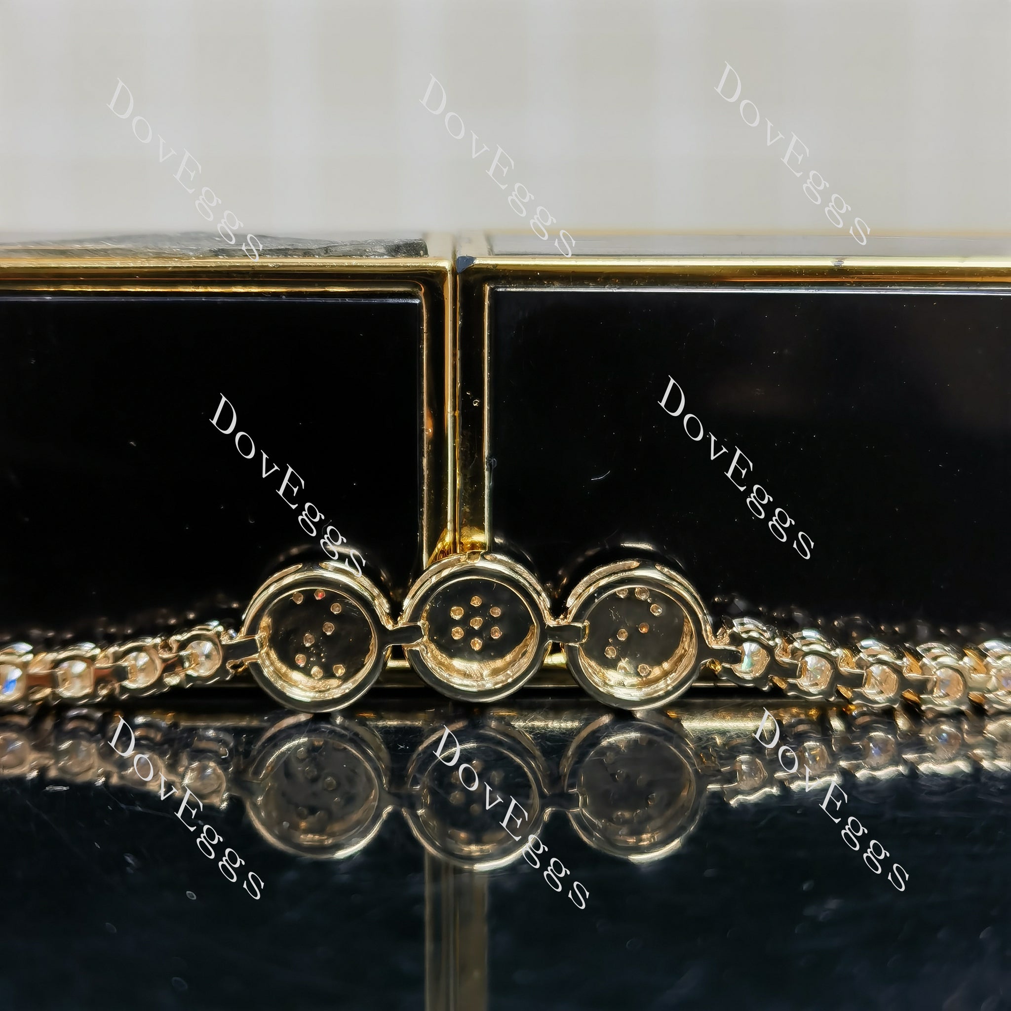 Doveggs round moissanite/lab grown diamond friendship bracelet