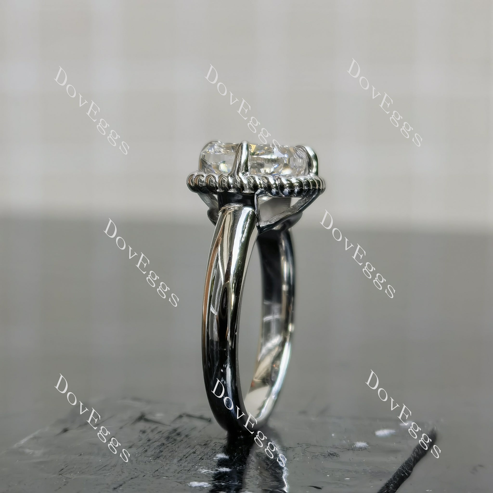 Doveggs Cushion Pave Bezel Lab Grown Diamond Engagement Ring