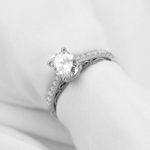 Doveggs 1.8ct cushion hidden halo moissanite engagement ring