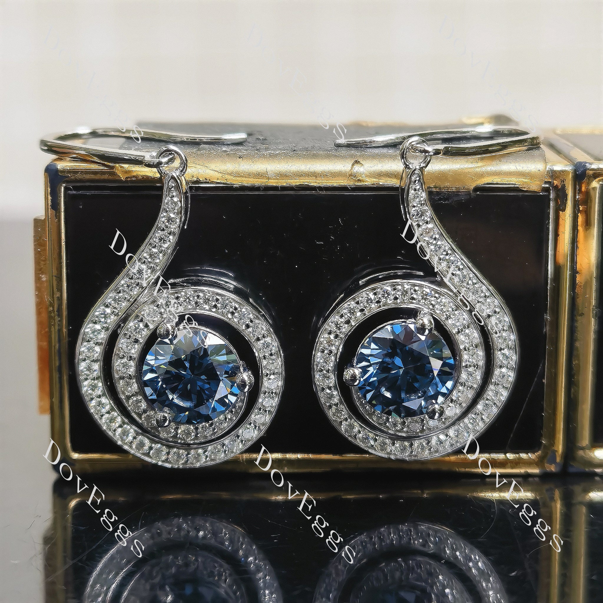 Round loopback art deco pave halo twilight blue moissnaite earrings main view| Doveggs