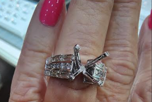 Semi mount for 3.77ct(10.67x10.11x5.98mm) trillion CVD from client