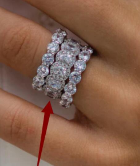 Replacement wedding band of 18075 ring