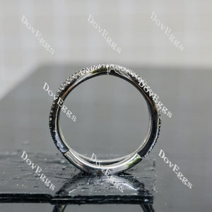 (size 5) Doveggs sterling silver round moissanite wedding band