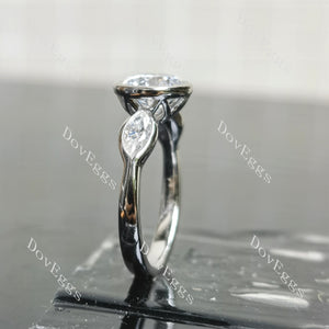Round three stones moissanite engagement ring|Doveggs