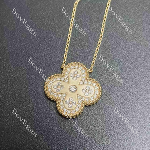 Round four leaf clover vintage moissanite pendant necklace main view|Doveggs