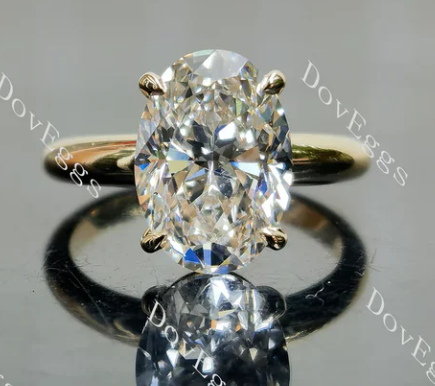 Custom ring for Lucy(c)