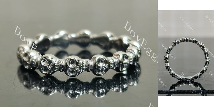 Plain mini skull eternity band main view| Doveggs