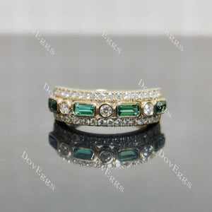 Round zambia emerald bezel moissanite wedding band| Doveggs