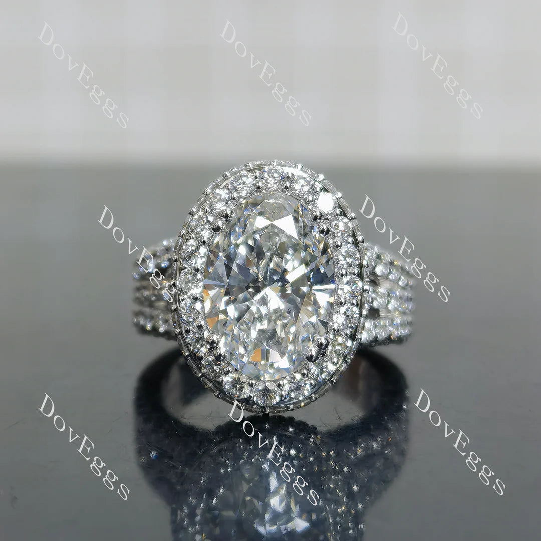 Lab Diamond Ring with Round Accents (Moissanite/LGD) in 10K/14K Gold or Platinum | DovEggs