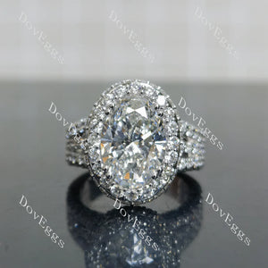Lab Diamond Ring with Round Accents (Moissanite/LGD) in 10K/14K Gold or Platinum | DovEggs