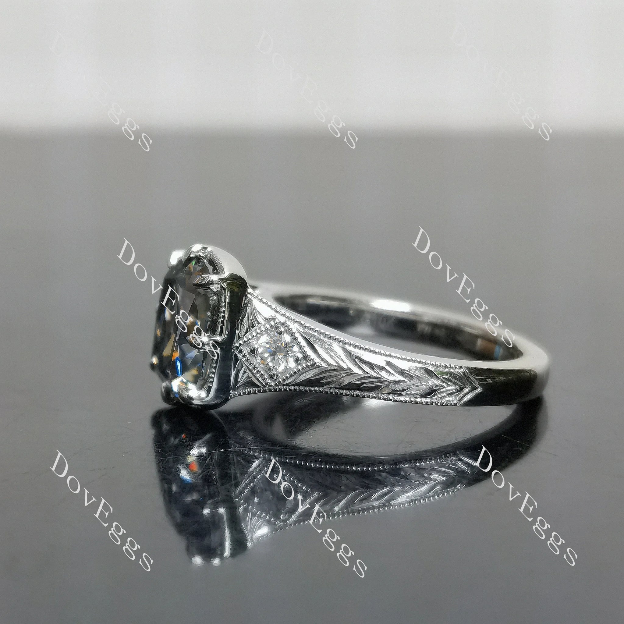 Carved side stones moissanite engagement ring| Doveggs