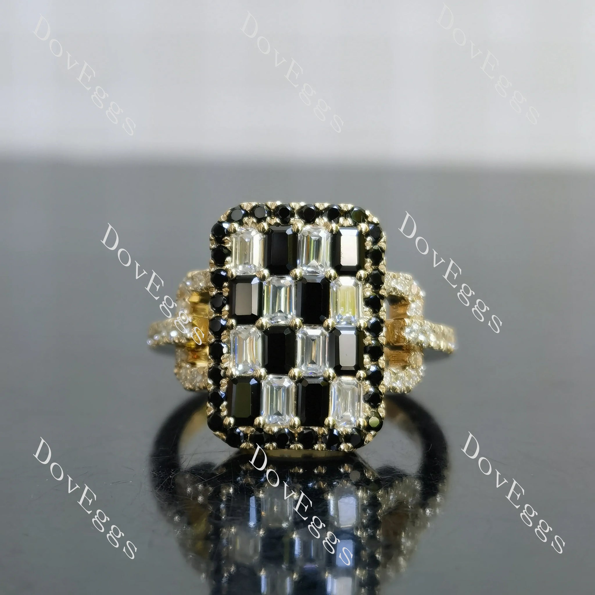Black and white grid color scheme emerald round stones engagement ring| Doveggs