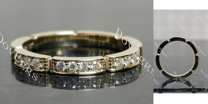 Round floral moissanite wedding band main view| Doveggs