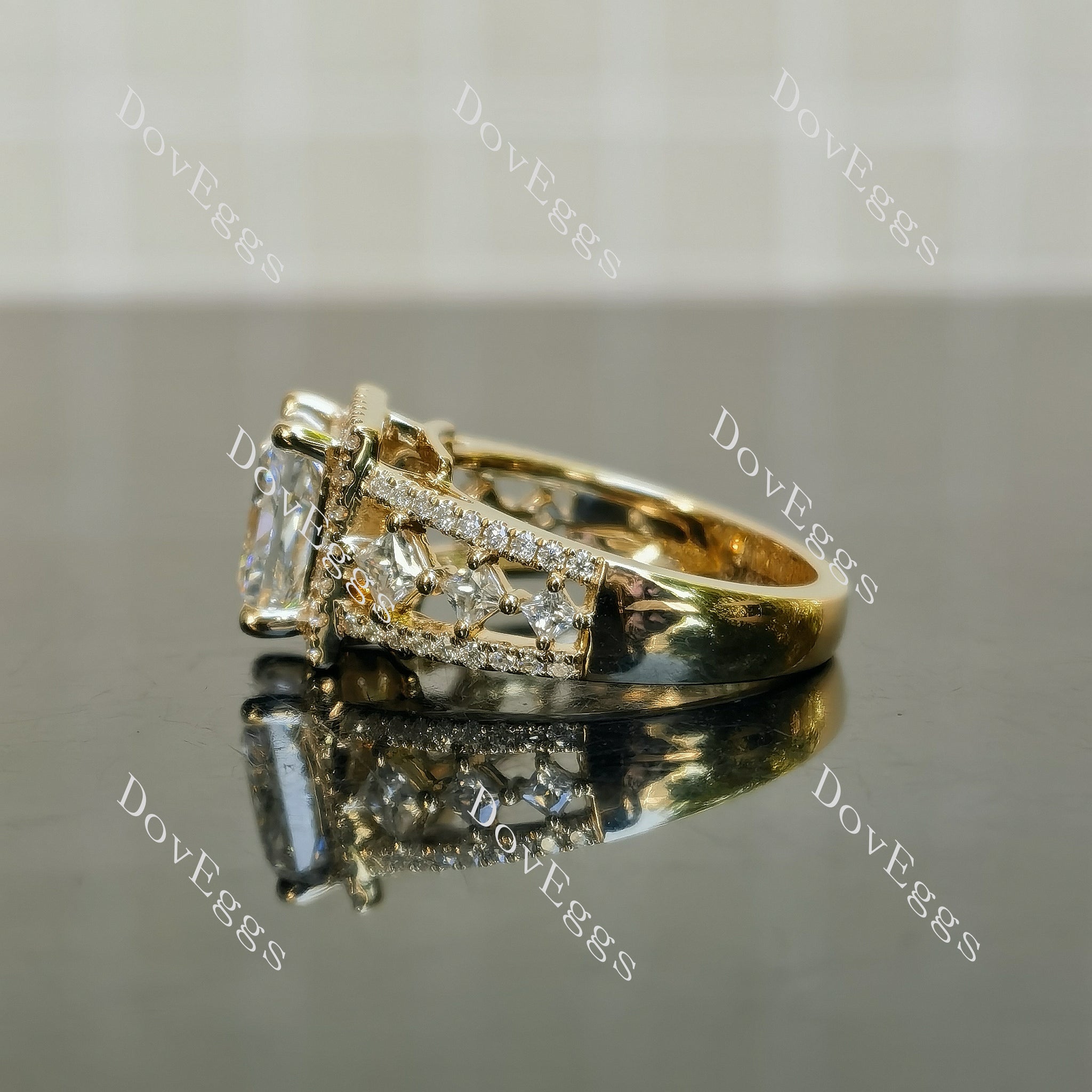Doveggs Princess Halo Art Deco Lab Grown Diamond Engagement Ring