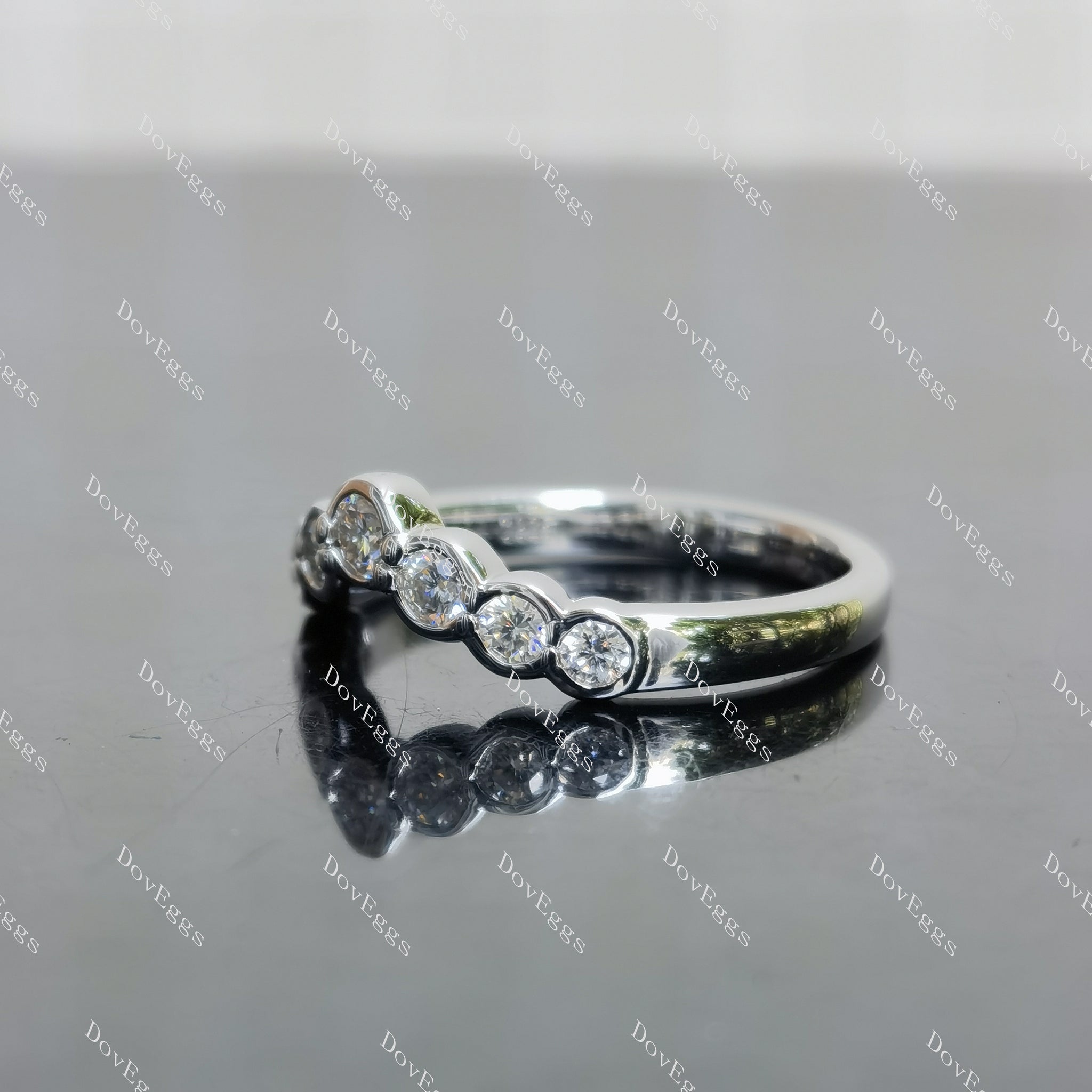 (size 7) Doveggs moissanite sterling silver wedding band
