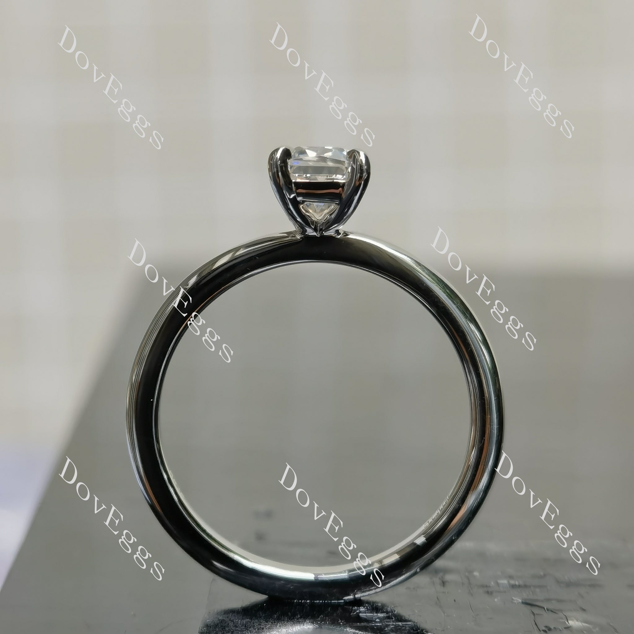 (size 5) Doveggs sterling silver 1ct Radiant moissanite engagement ring