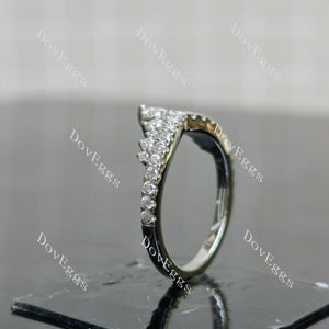 (size 5.5) Doveggs sterling silver round moissanite wedding band