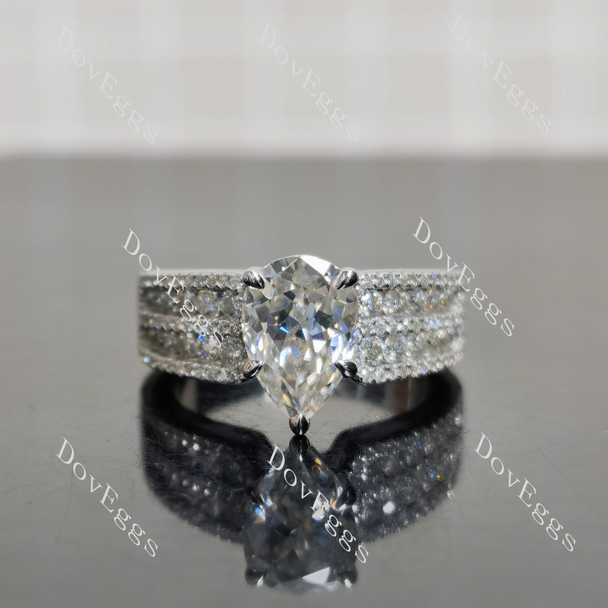 (size 7) Doveggs sterling silver 3ct Pear moissanite engagement ring