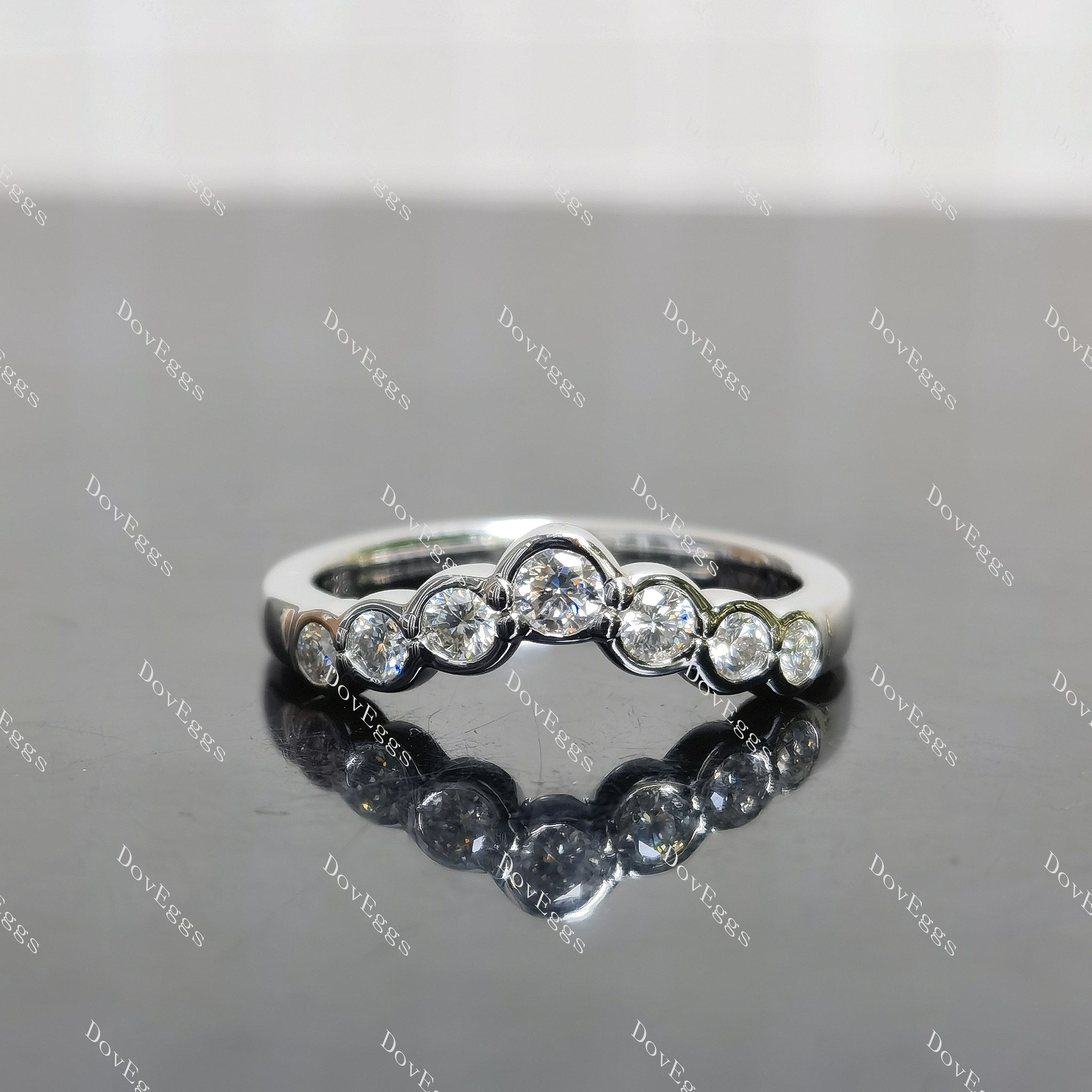 (size 7) Doveggs moissanite sterling silver wedding band