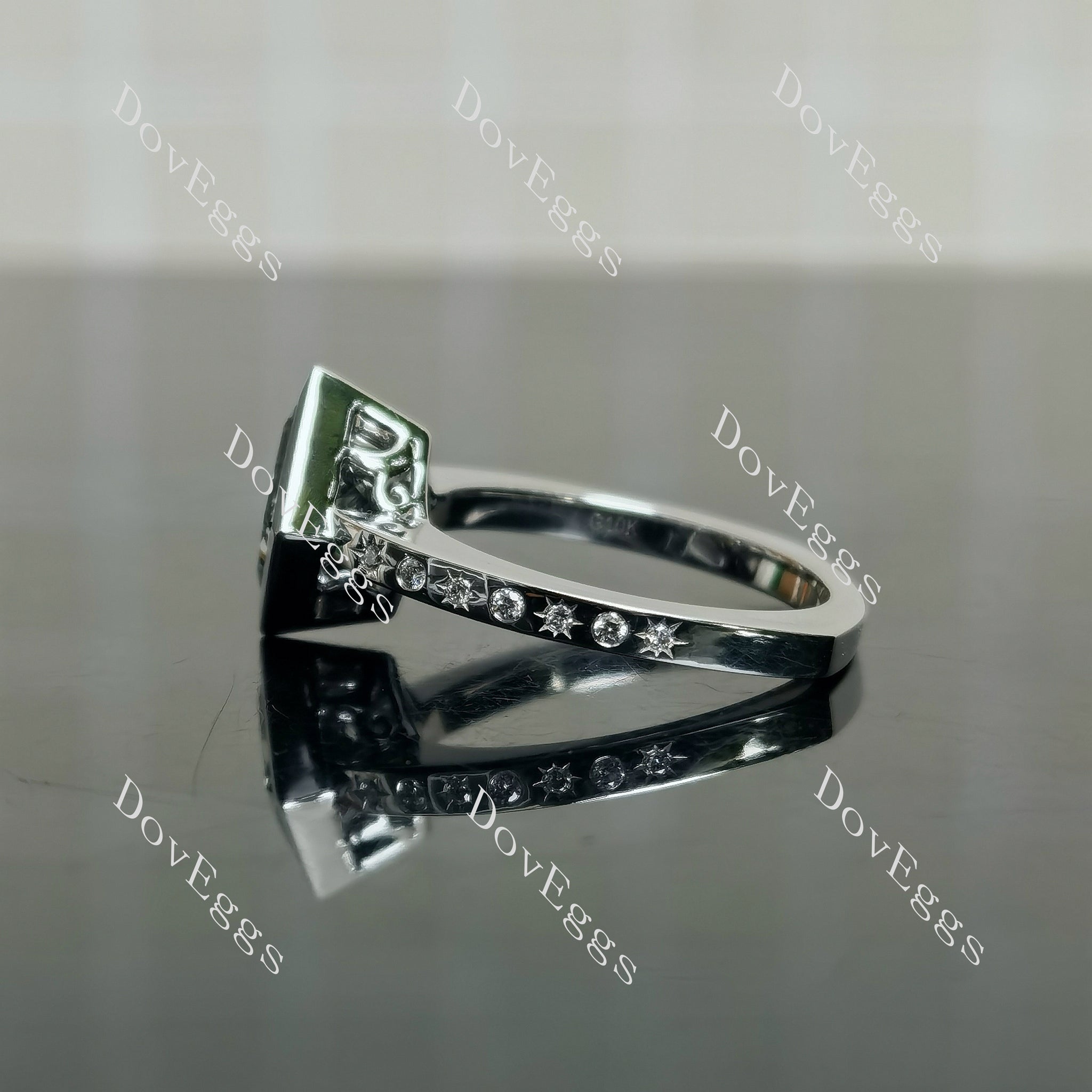 Doveggs Princess Art Deco Green Lab Grown Diamond Engagement Ring