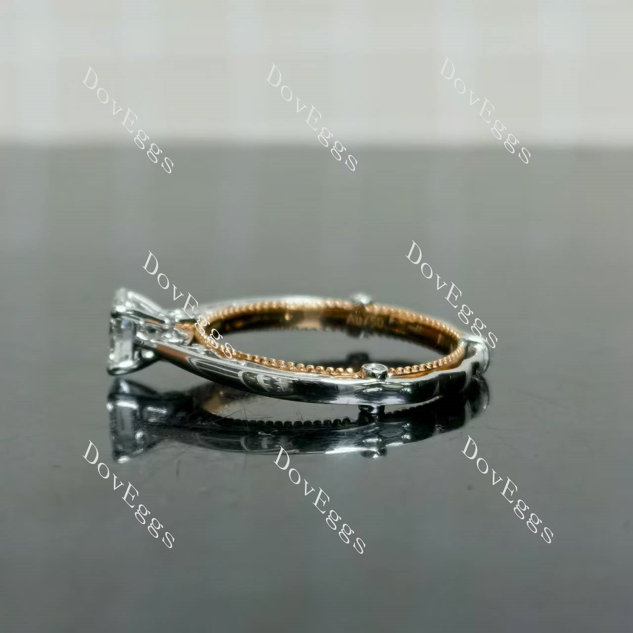 (size 6) Doveggs 18K white gold & rose gold 0.5ct oval lab grown diamond engagement ring