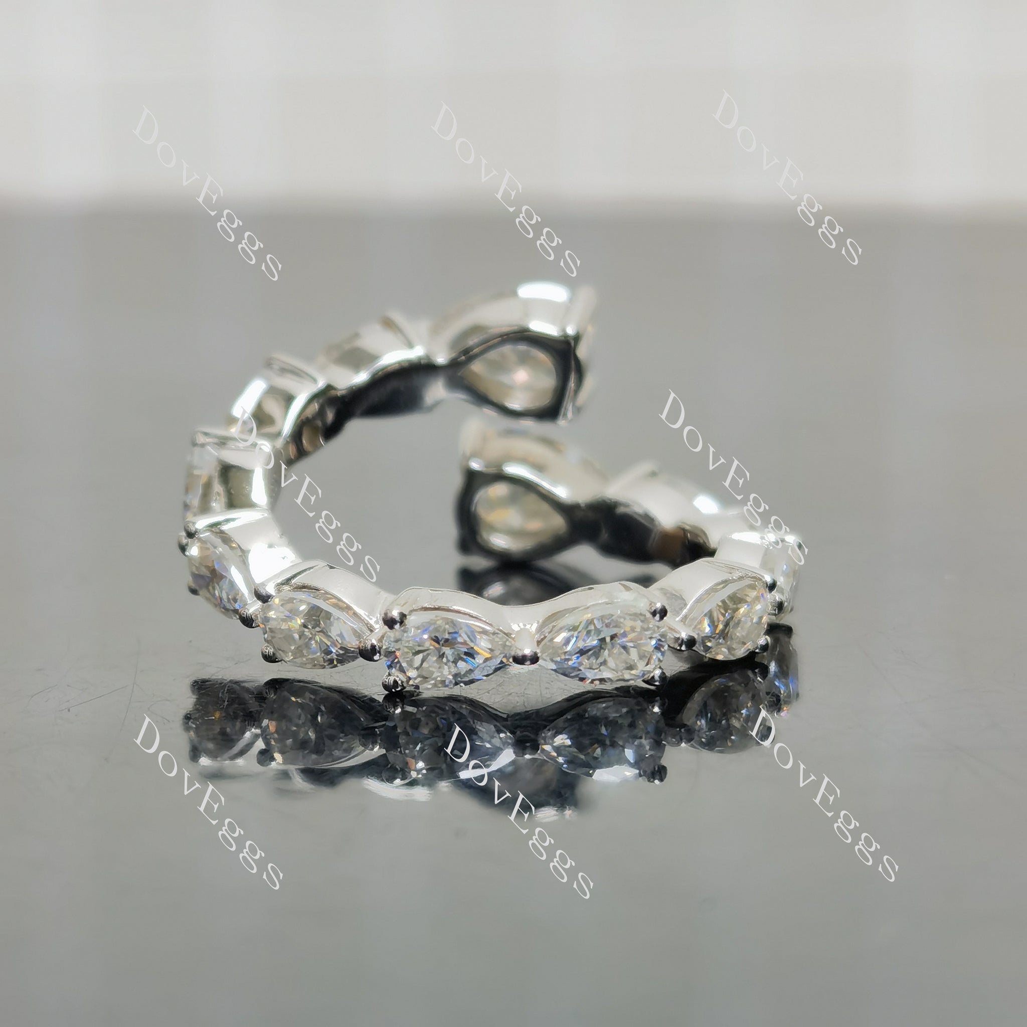 (size 5.5) Doveggs sterling silver 2 pcs pear moissanite wedding band