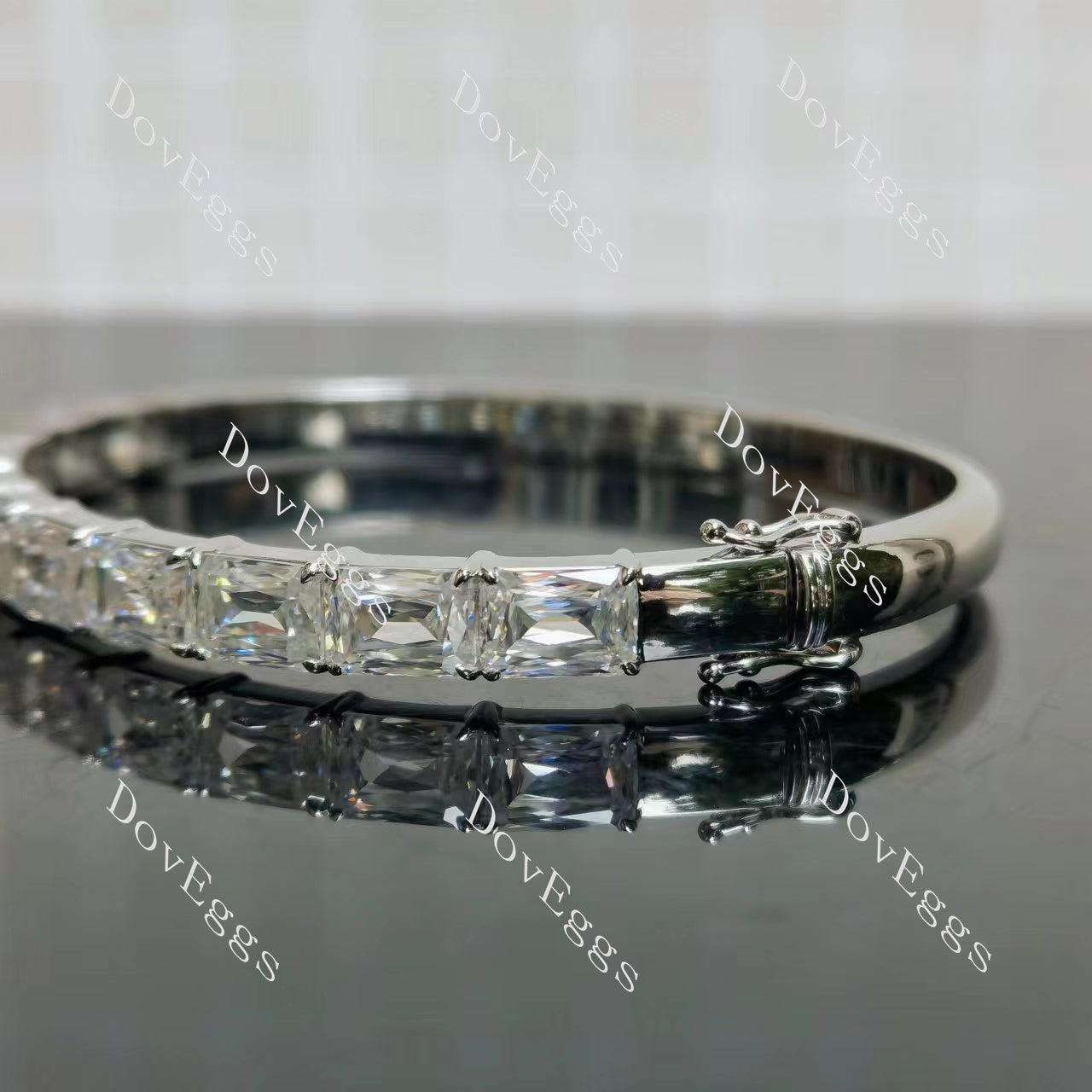 The Anastasia 11 stones criss cut moissanite bangle