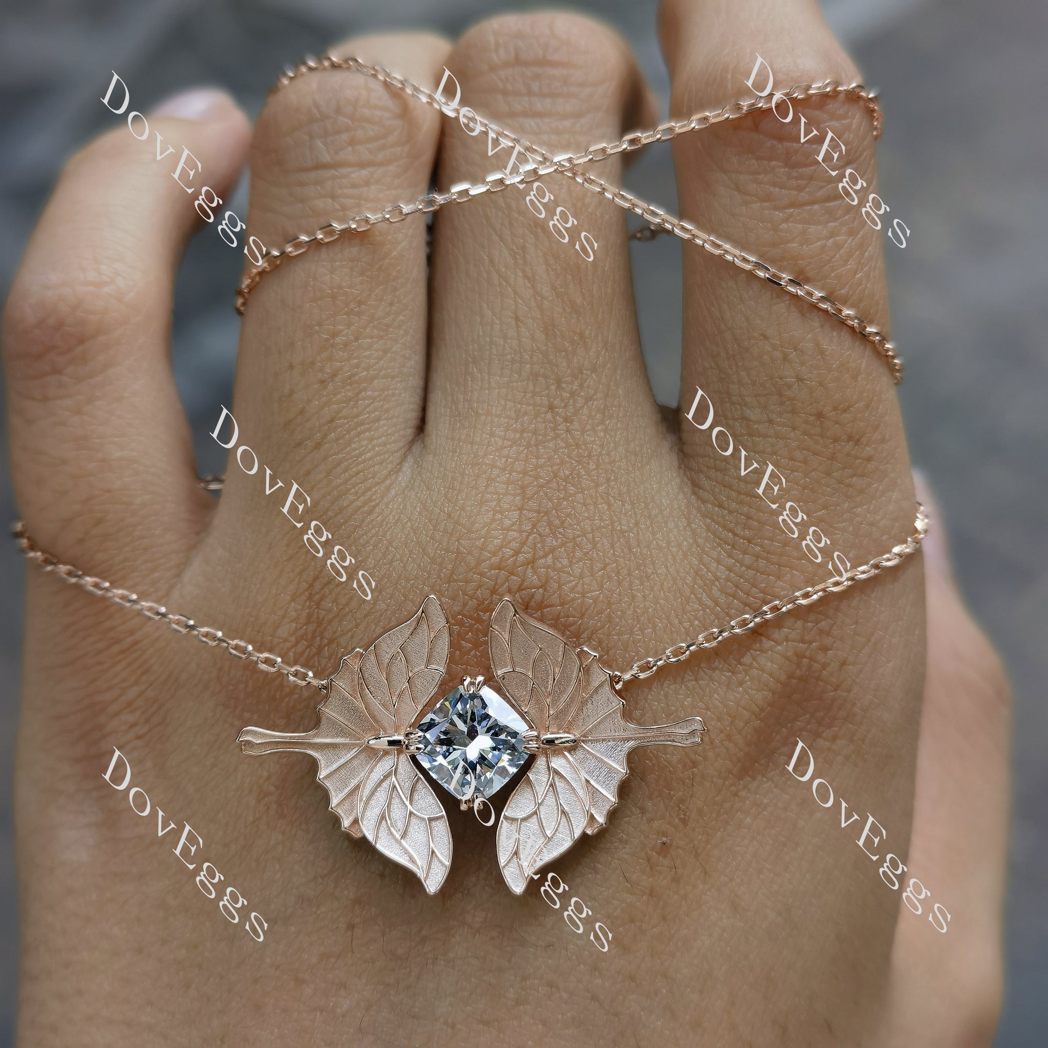 Doveggs Cushion Pave Lab Grown Diamond Pendant Necklace (with 17' length chain)
