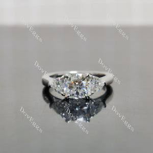 (size 4) Doveggs sterling silver 1ct cushion moissanite engagement ring
