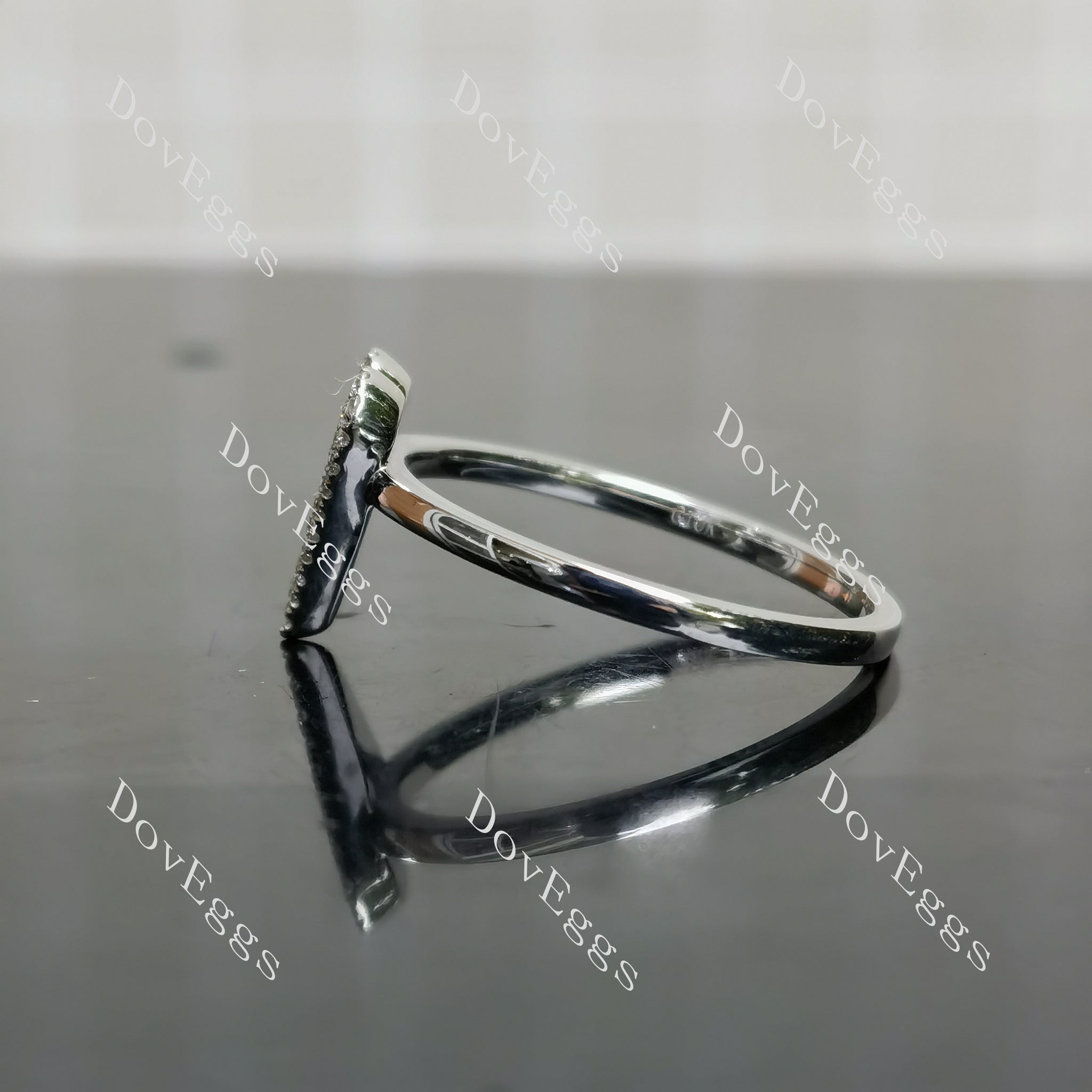 DovEggs heart shaped round moissanite wedding band