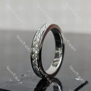 (size 8.5)Doveggs sterling silver Round moissanite wedding band
