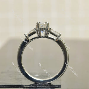 (size 6.5 & 8) Doveggs sterling silver 2ct round/pear moissanite engagement ring