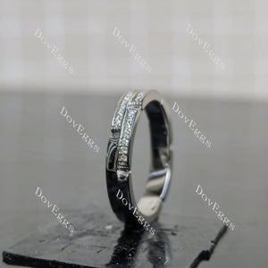 (size 6.5-6.75) Doveggs sterling silver round moissanite wedding band