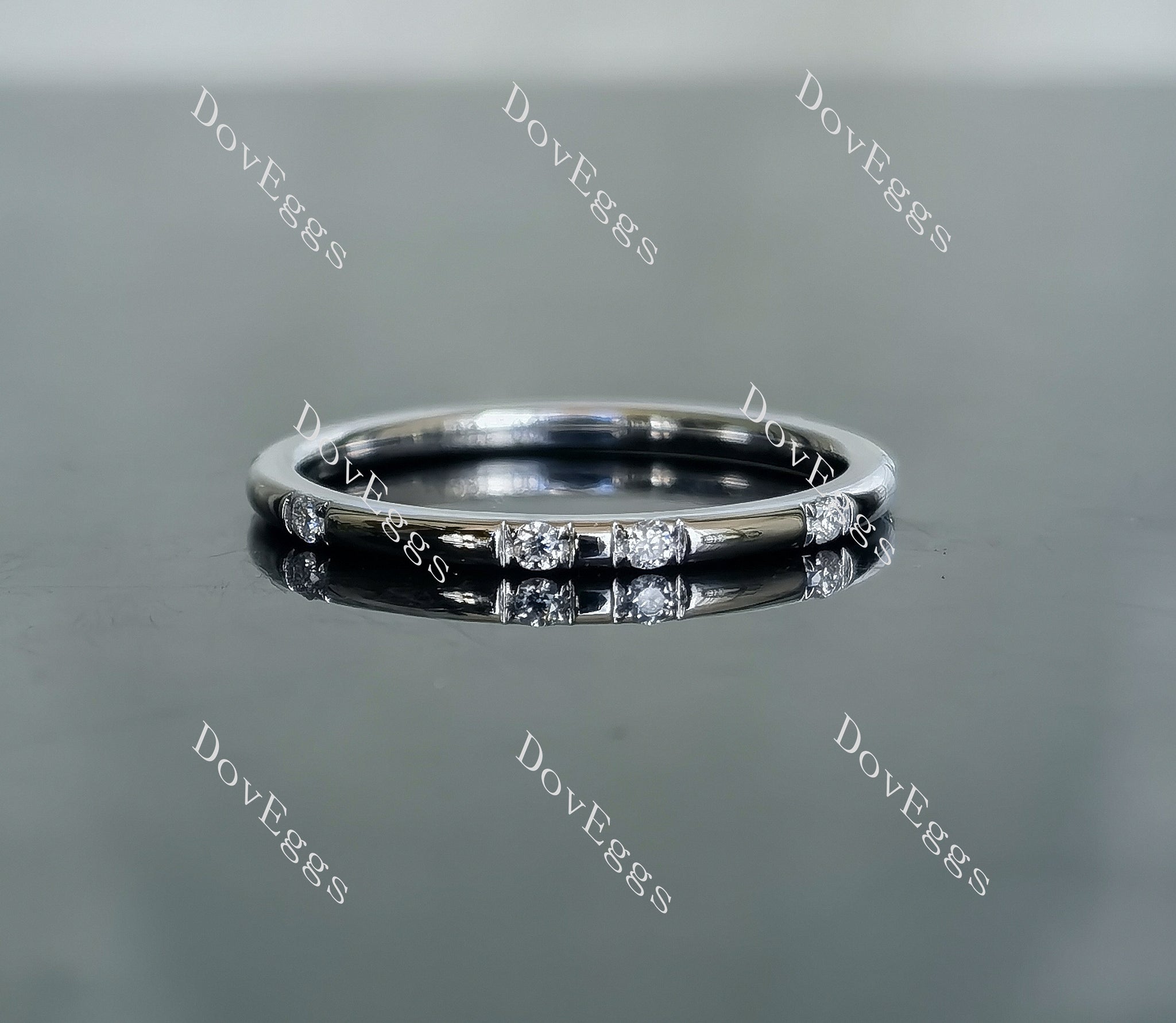 Doveggs round art deco moissanite wedding band-1.4mm band width