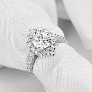 Doveggs 2ct oval moissanite engagement ring