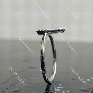 DovEggs heart shaped round moissanite/lab grown diamond wedding band