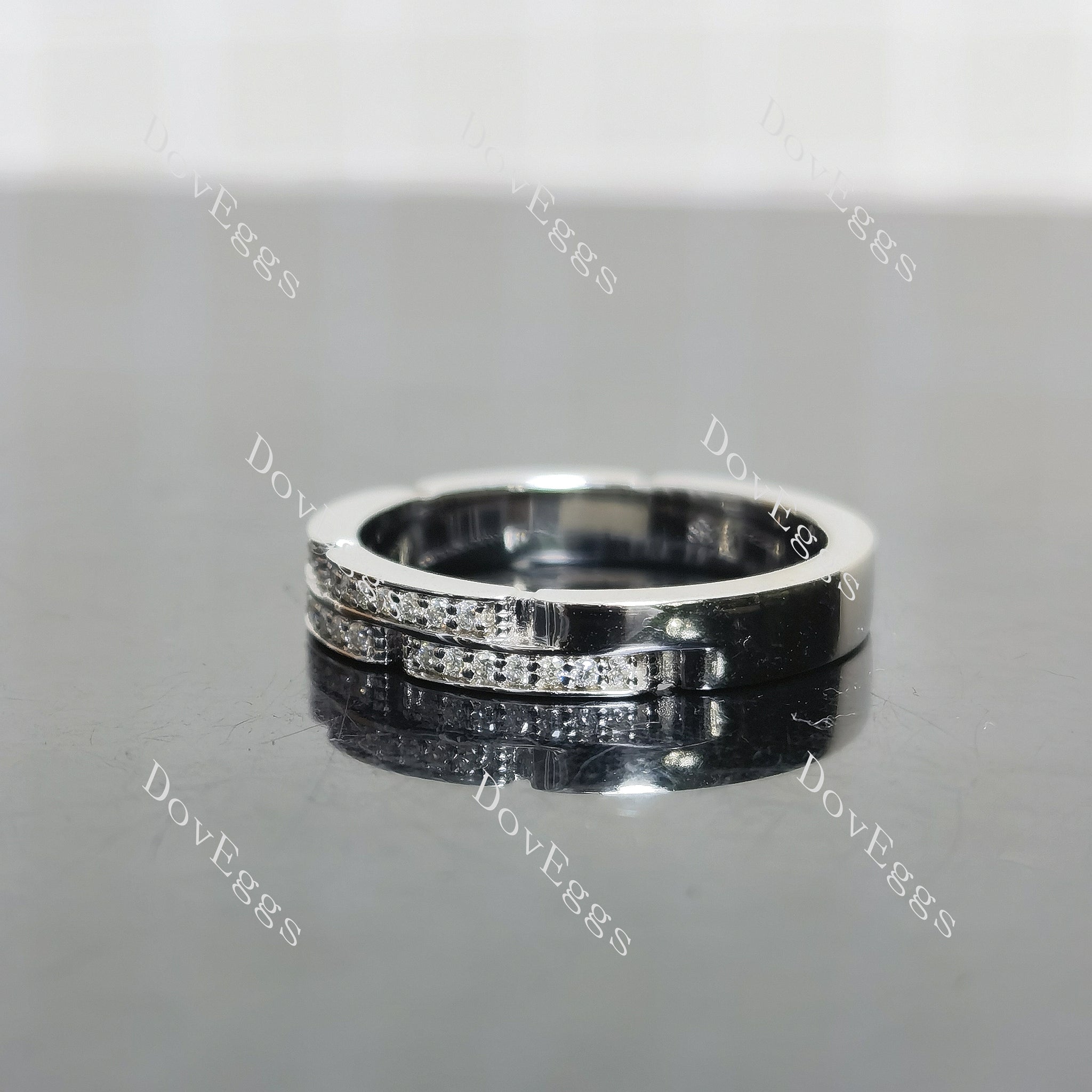 (size 6.5-6.75) Doveggs sterling silver round moissanite wedding band