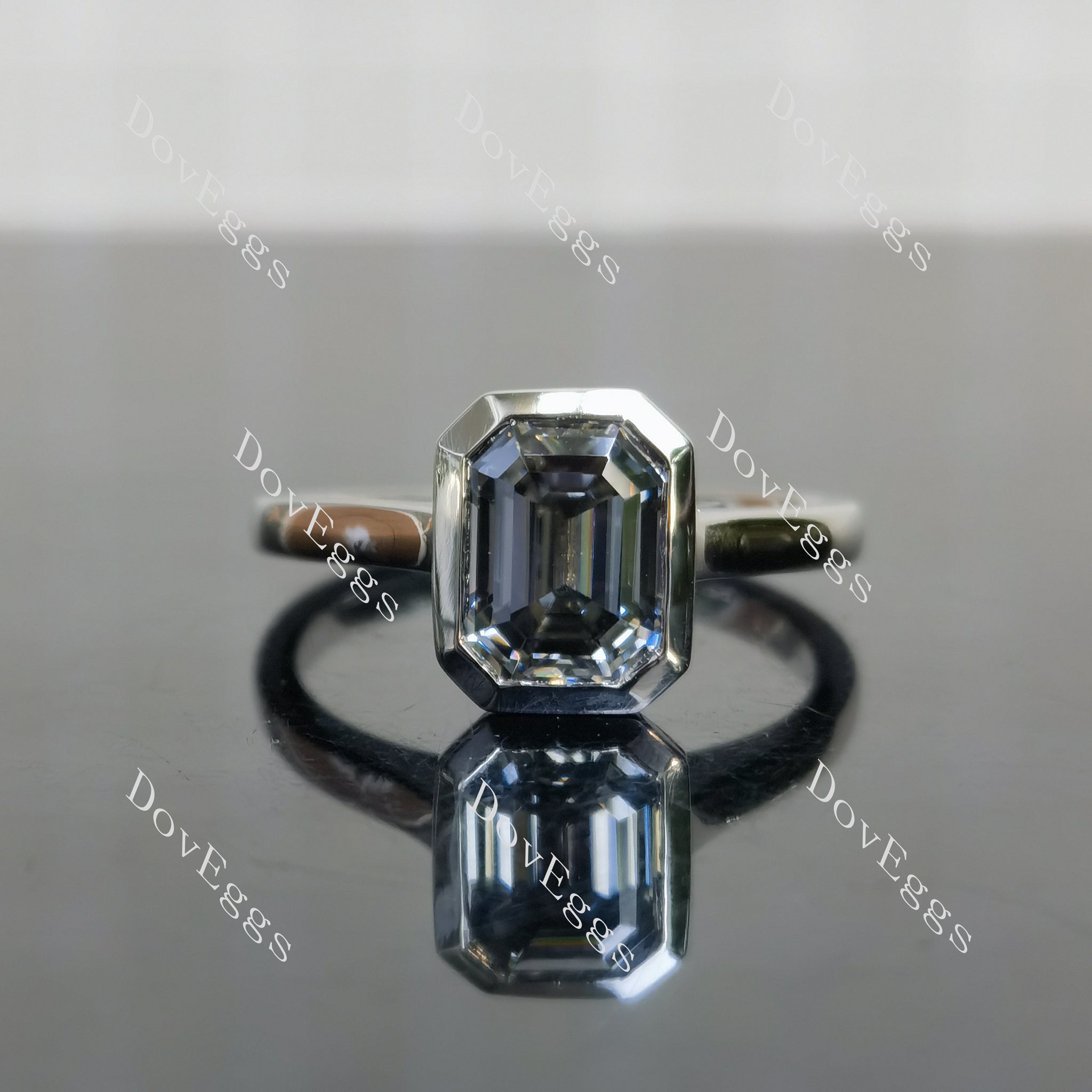 Doveggs Elizabeth Taylor krupp cut bezel solitaire stardust grey moissanite engagement ring