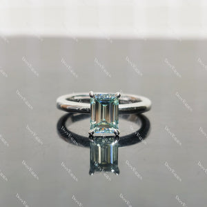 (size 4) Doveggs sterling silver 1ct emerald moissanite engagement ring
