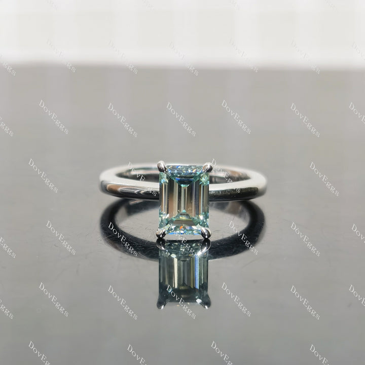 (size 4) Doveggs sterling silver 1ct emerald moissanite engagement ring